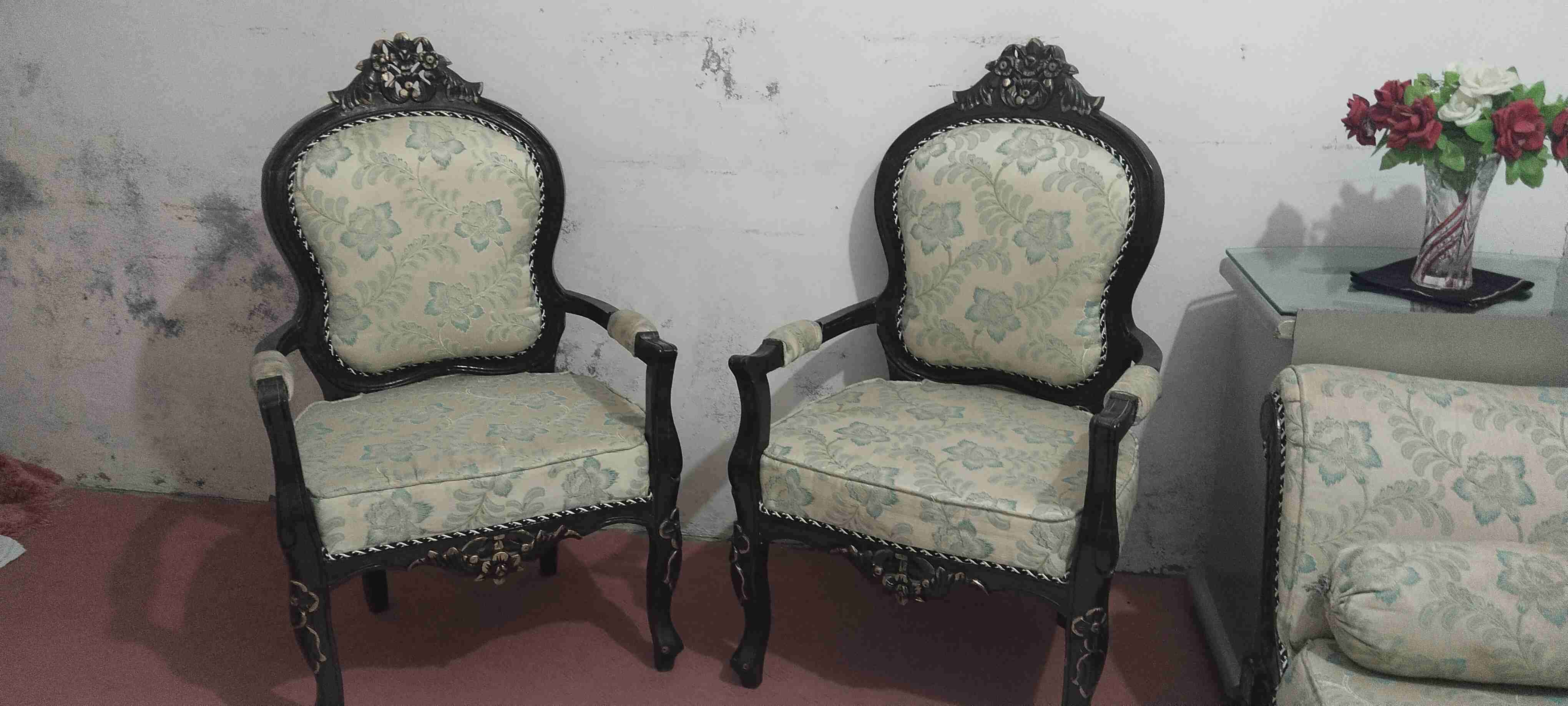 Coffee chairs with dewan