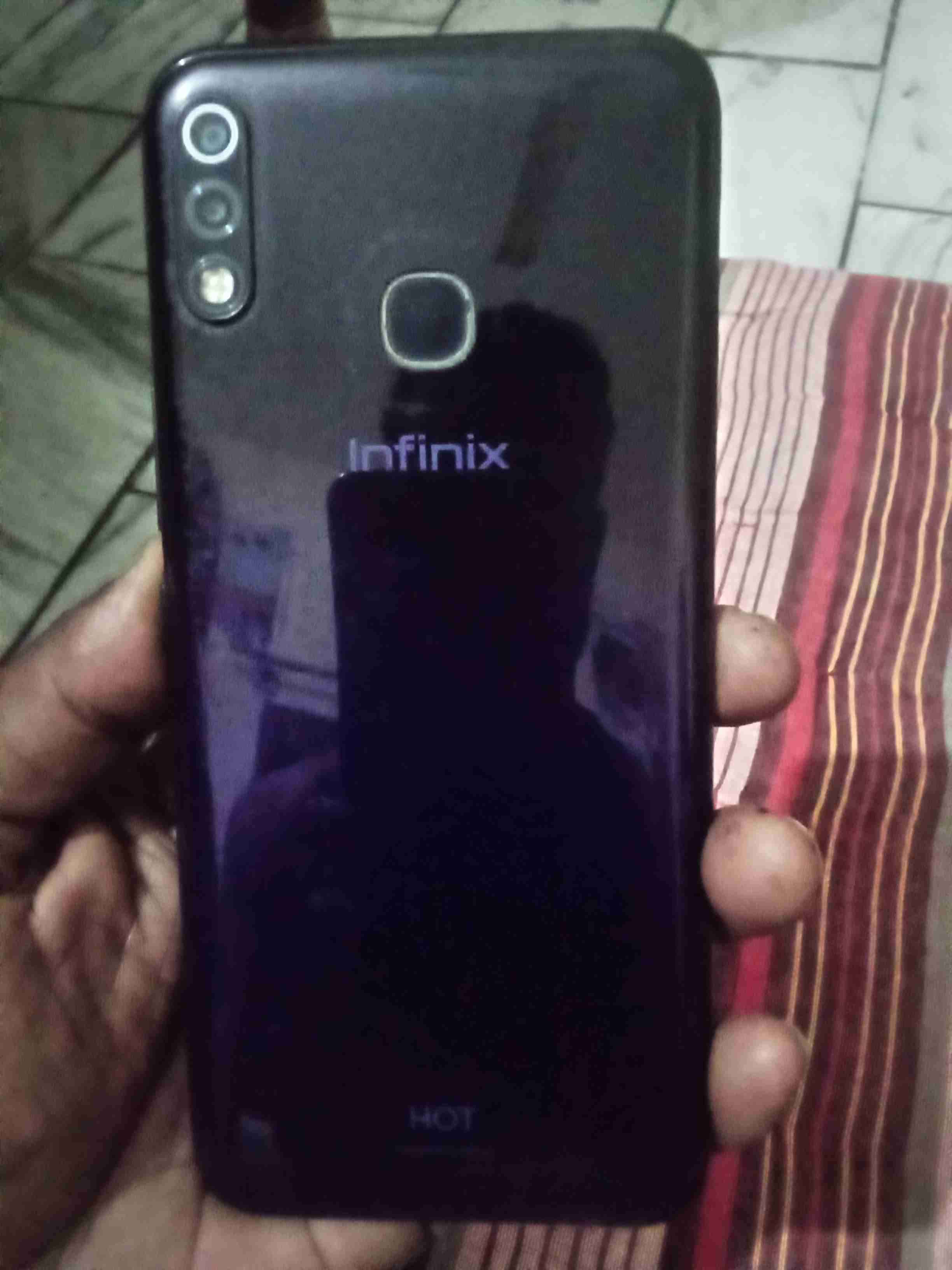 Infinix hot 8 lite 2/32