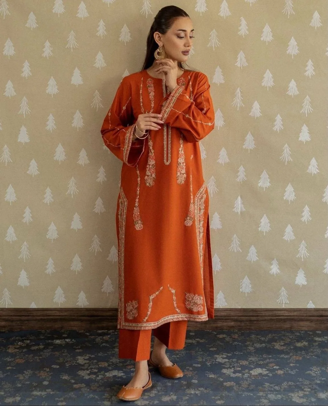 π₯ Mega Summer Wedding Sale | 2PC Embroidered Lawn | Premium Air Jet Fabric | Rs. 2,250