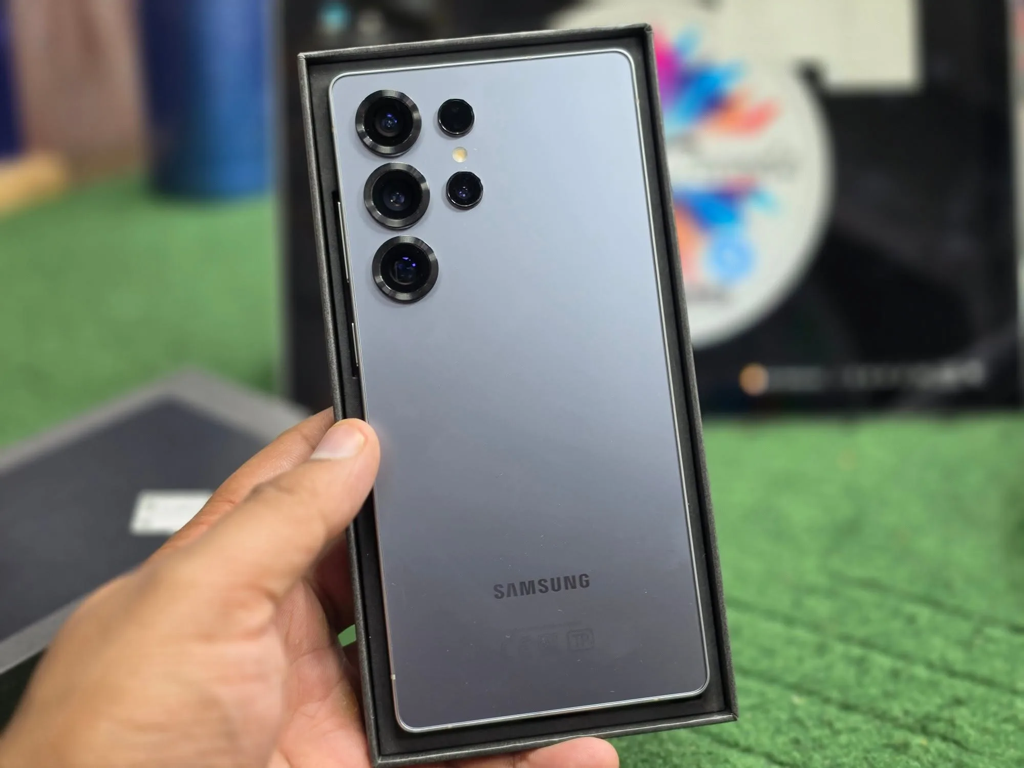 Samsung Galaxy S25 Ultra 256GB | Official PTA Approved | Dual SIM | Full Box | Lahore