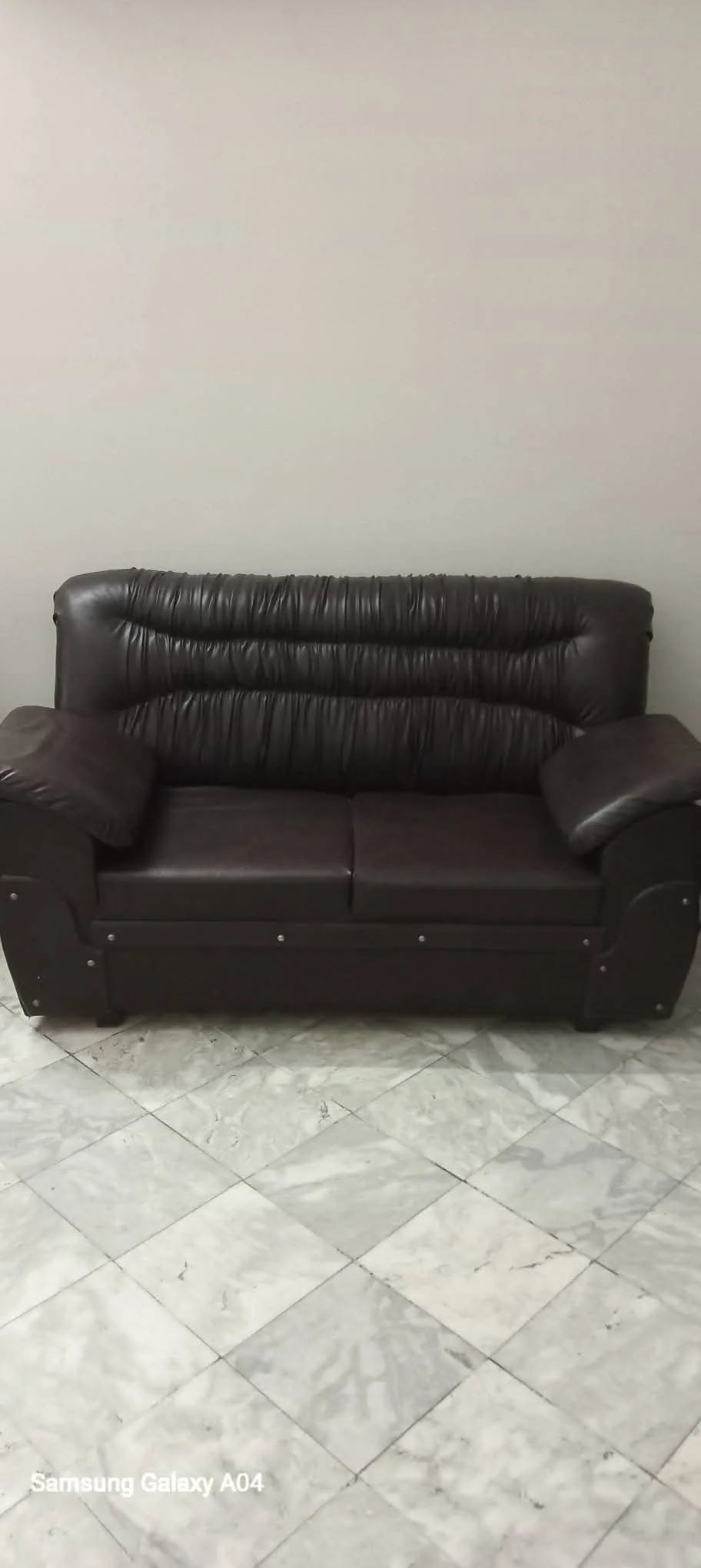 Sofa set urgent sale