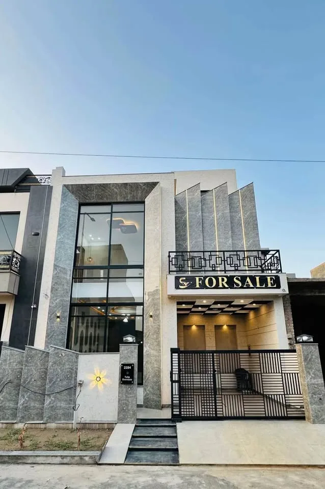 For Sale - 🏡 5 Marla House For Sale – Park View City Lahore
