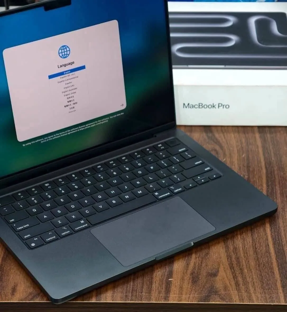 Apple MacBook Pro M4 14" | 16GB RAM | 1TB SSD | Like New
