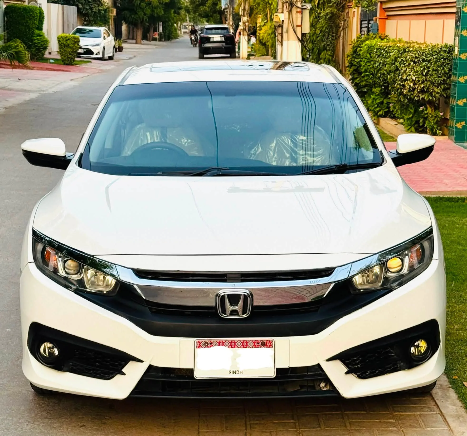 Honda Civic Oriel 1.8 i-VTEC CVT 2017 | 85,000 KM | Excellent Condition