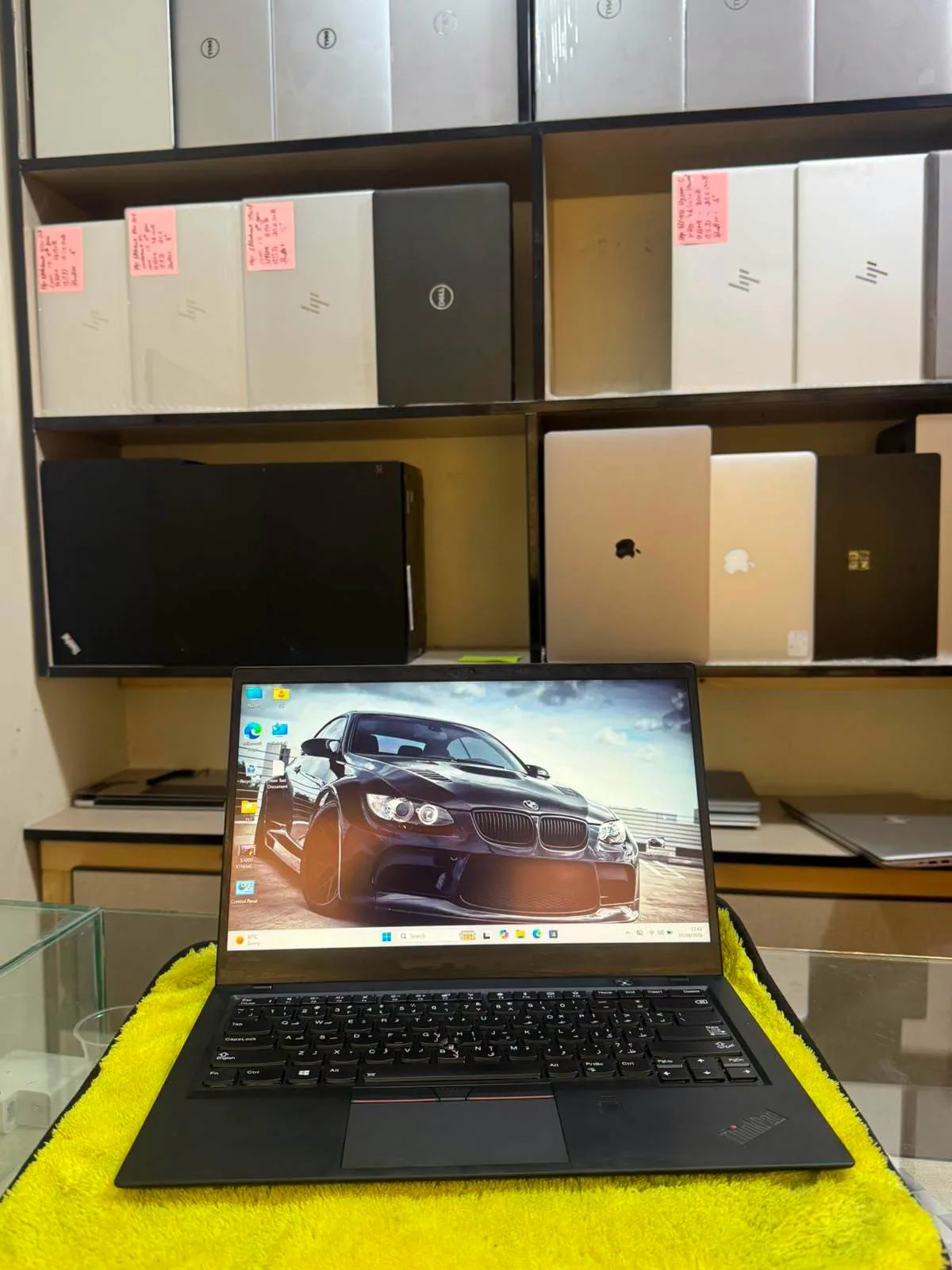 💻 Lenovo ThinkPad X1 Carbon | Core i7 8th Gen | 16GB RAM | 512GB SSD | Touch Screen