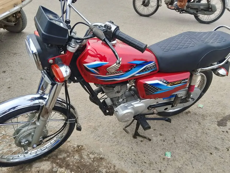 Honda CG 125 Red 2024 Model | Karachi Registered | 1st Owner | Excellent Condition