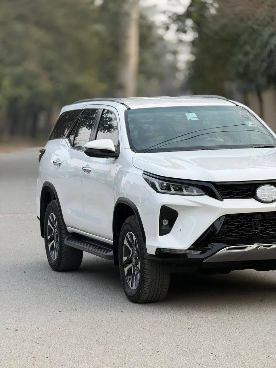🚙 Toyota Fortuner Legender 2023 – For Sale
