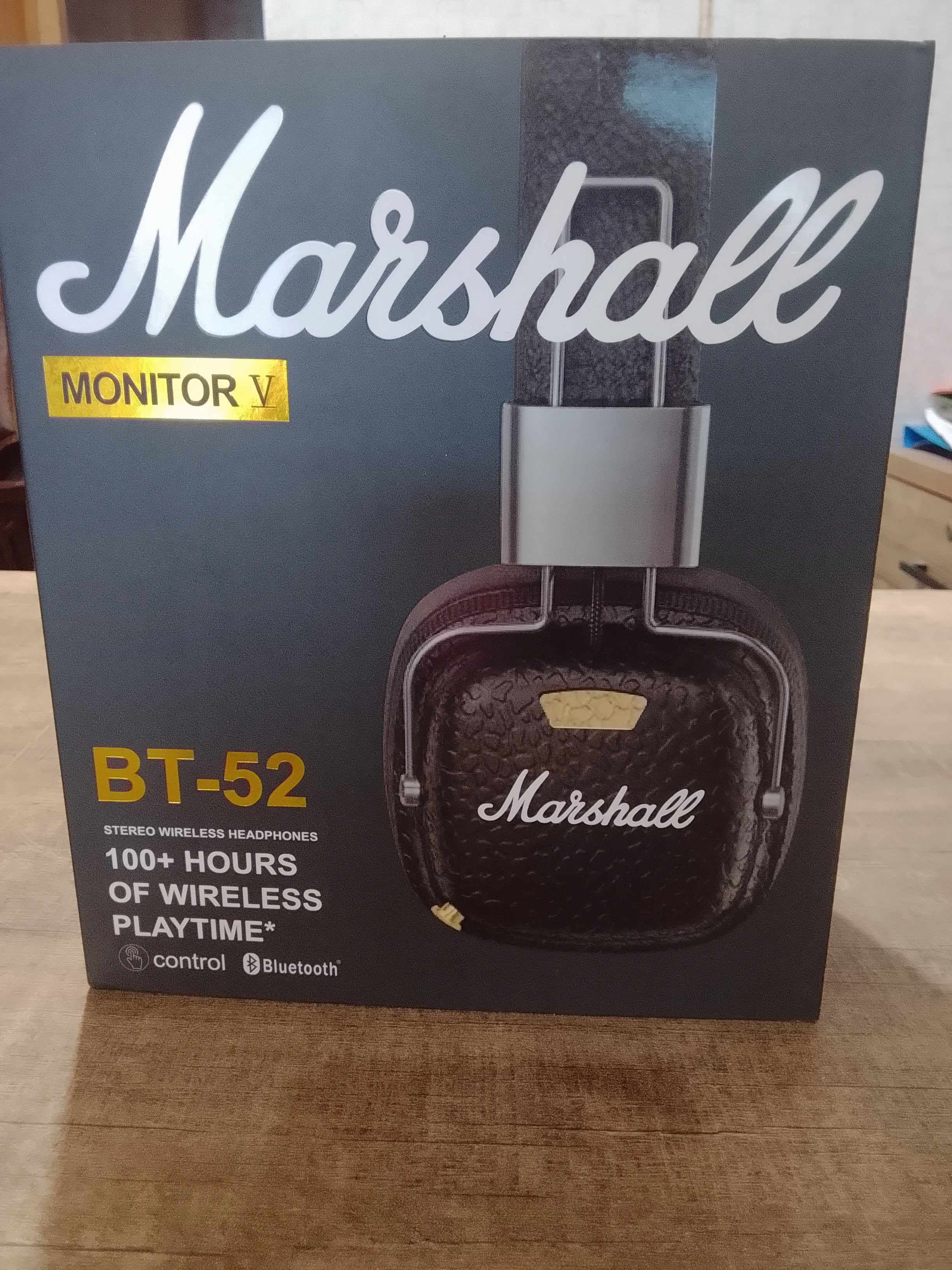 Headphone for sale