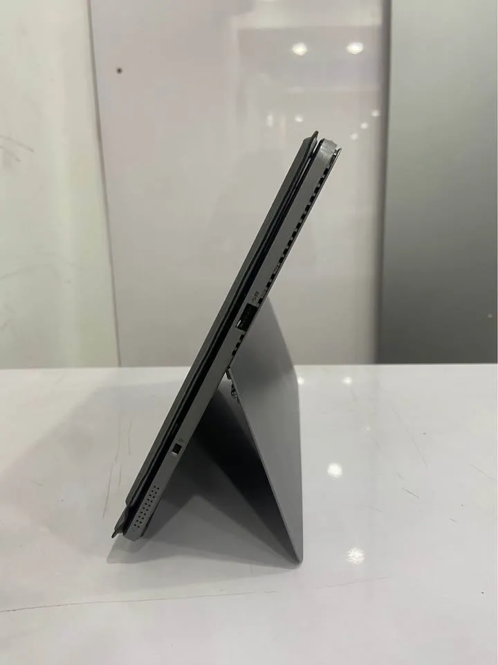 💻 Dell Latitude 7200 2-in-1 Touch Laptop | Core i7 8th Gen | 16GB RAM | UK Imported