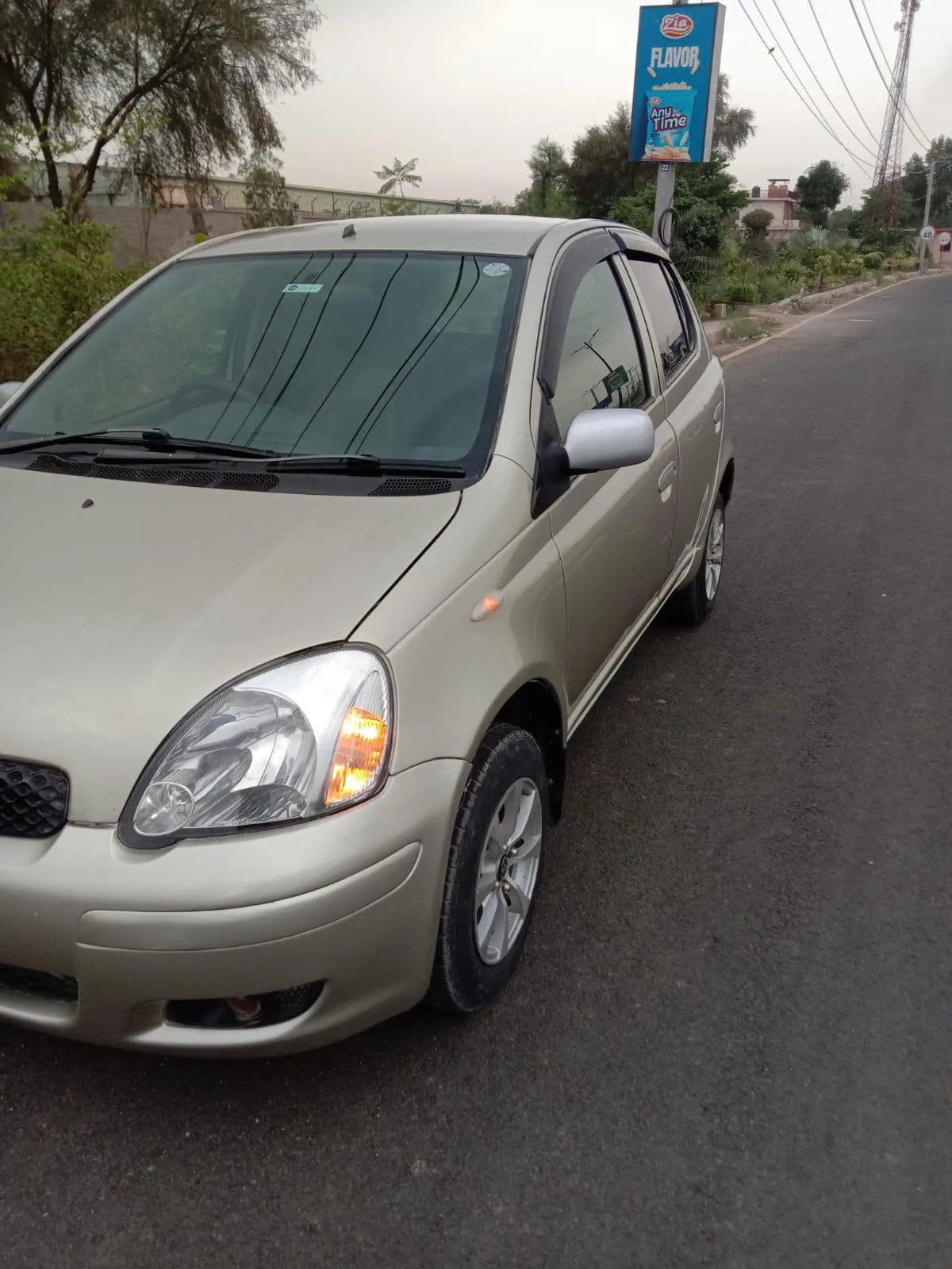 Toyota Vitz 2002 (Import 2007) | 100% Genuine Interior | Punjab Registered | Multan