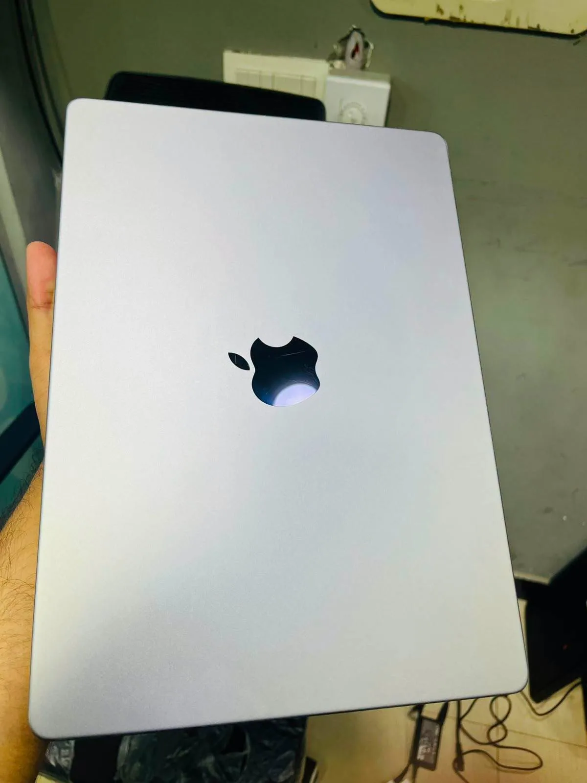 Apple MacBook Pro M1 Pro 2021 | 16GB RAM | 512GB SSD | 14" | Rs. 225,000