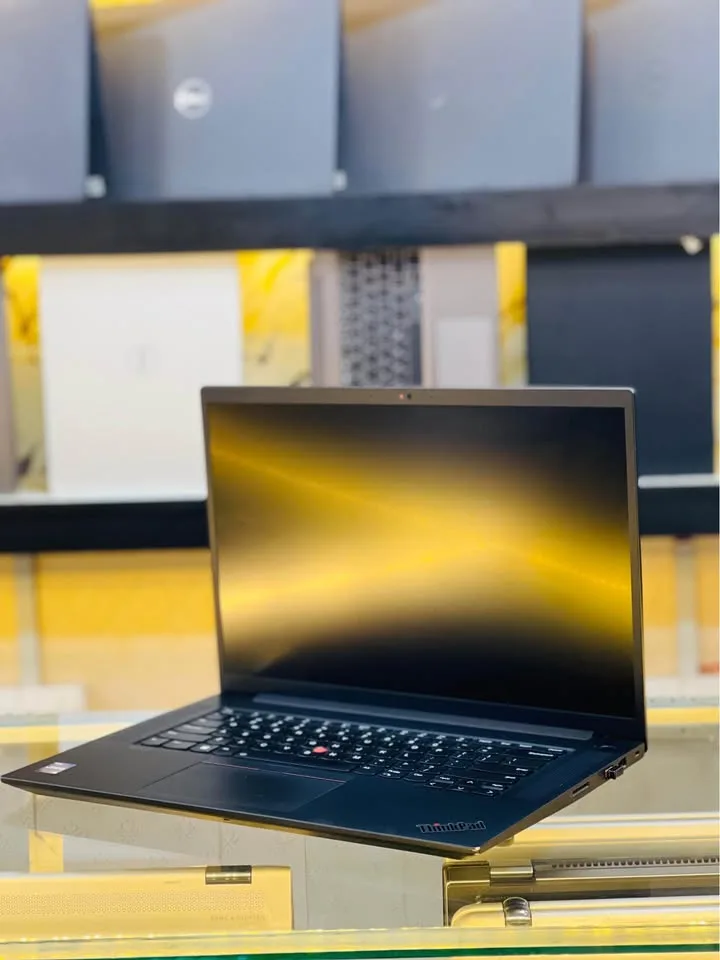 💻 Lenovo ThinkPad P1 Gen 6 | Core i7 13th Gen | 32GB/1TB | RTX A1000 6GB